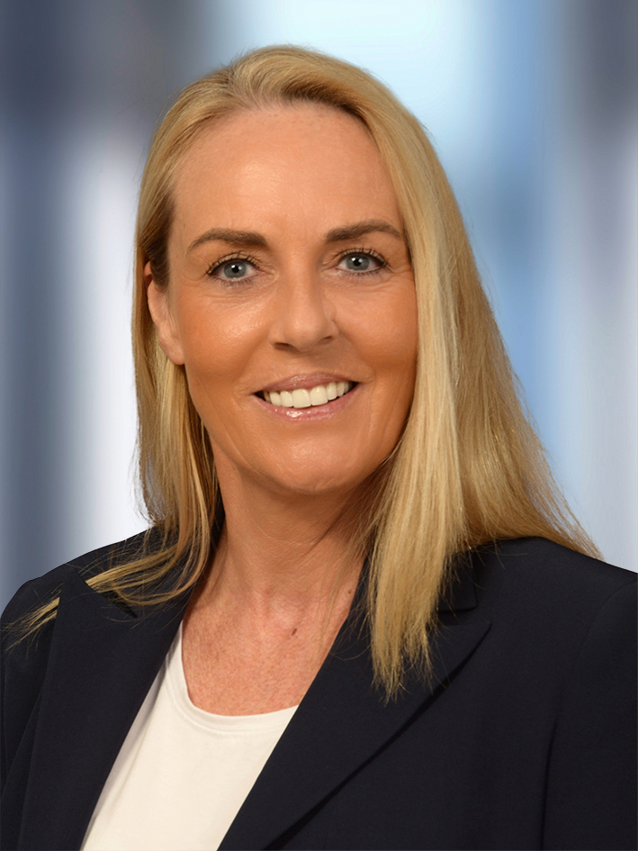 MELANIE KARL