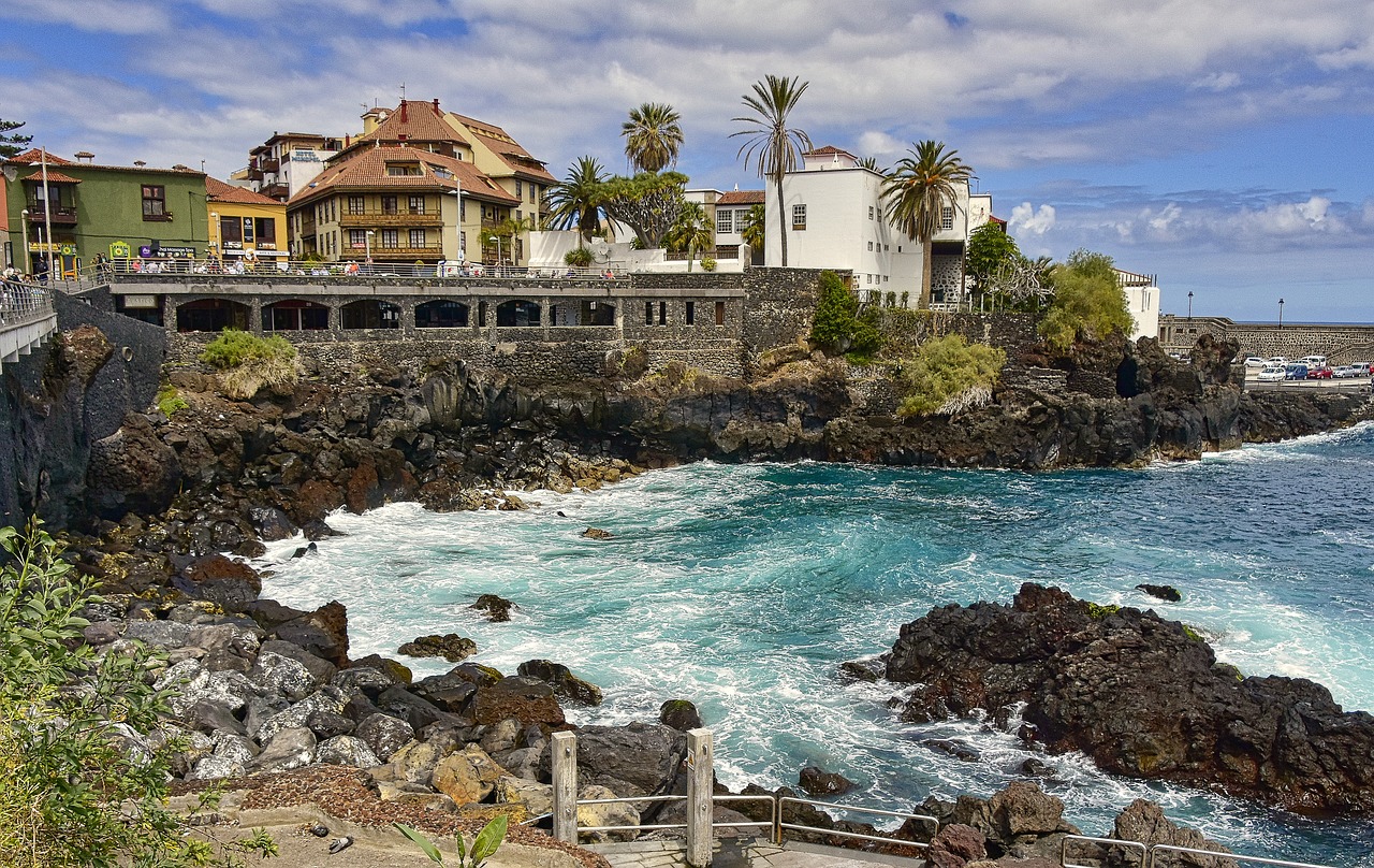 Küstendorf auf der Insel Teneriffa in Spanien