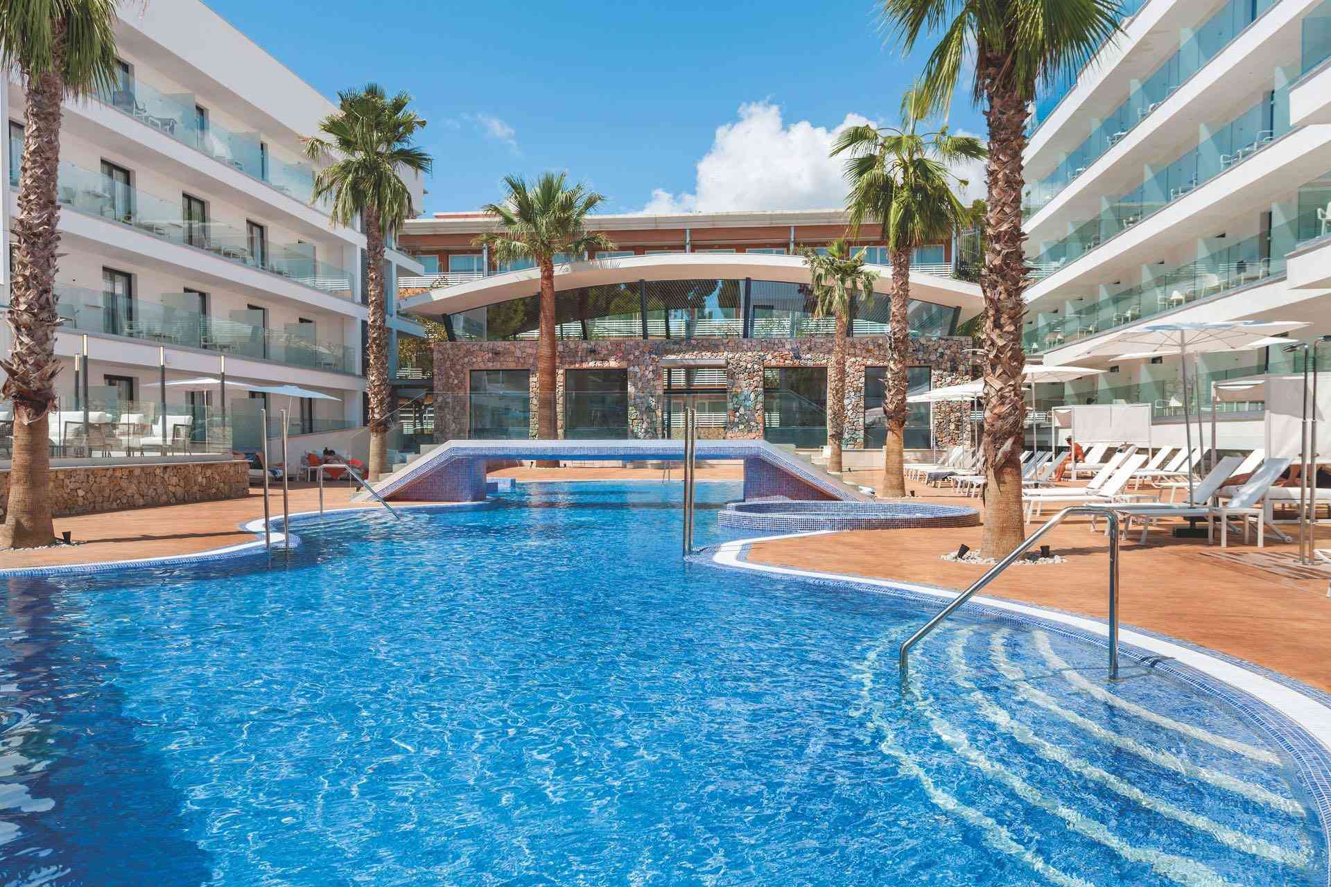 14 Tage Karibik – Sonne, Meer & pure Lebensfreude!