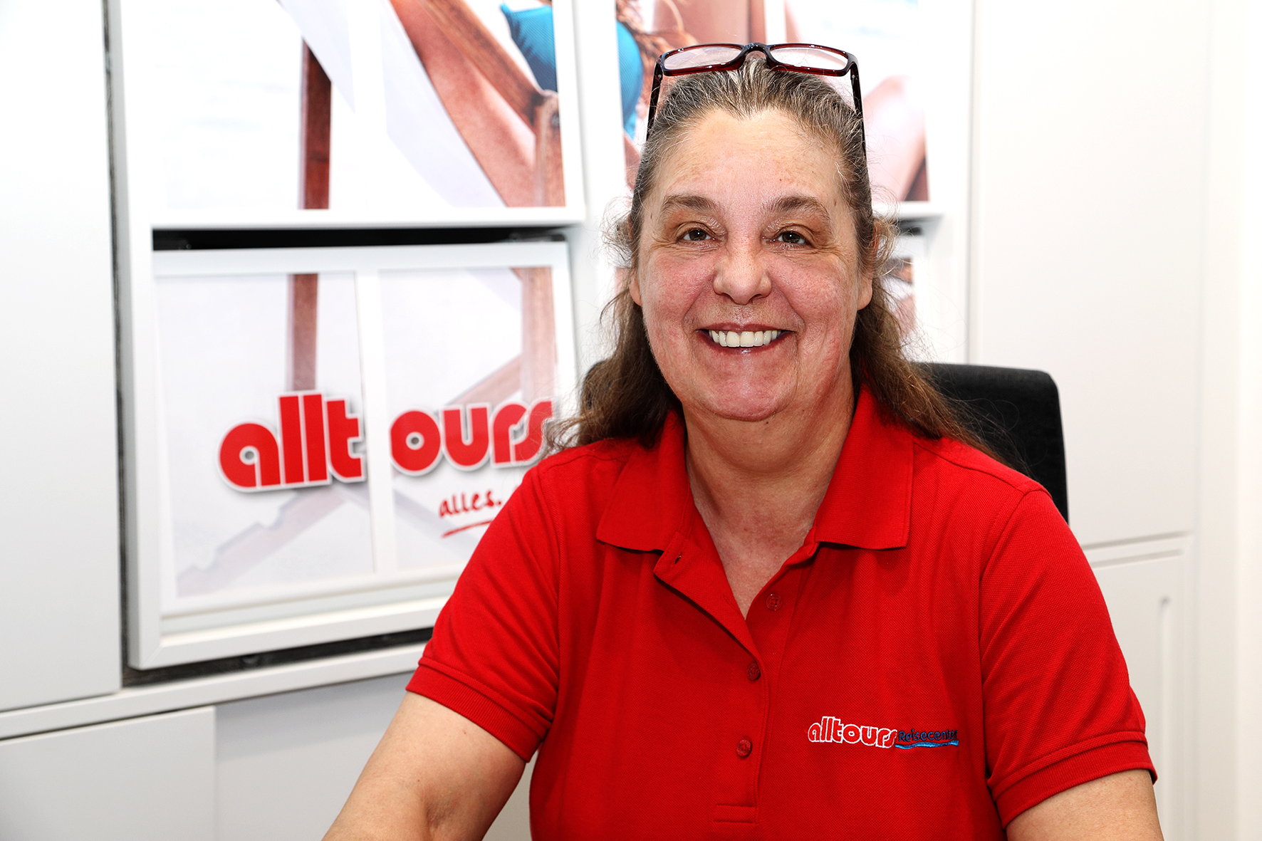 alltours Reisecenter Bad Kreuznach / Elke Bachelier alltours Reisecenter Bad Kreuznach / Elke Bachelier