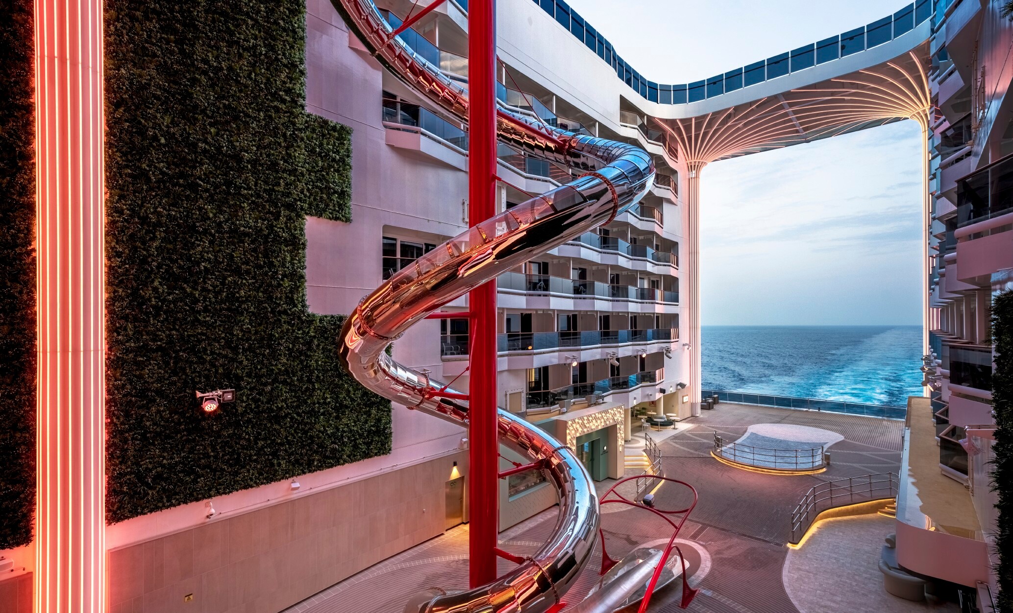 Emirate-Kreuzfahrt – Moderne Metropolen & orientalischer Zauber!